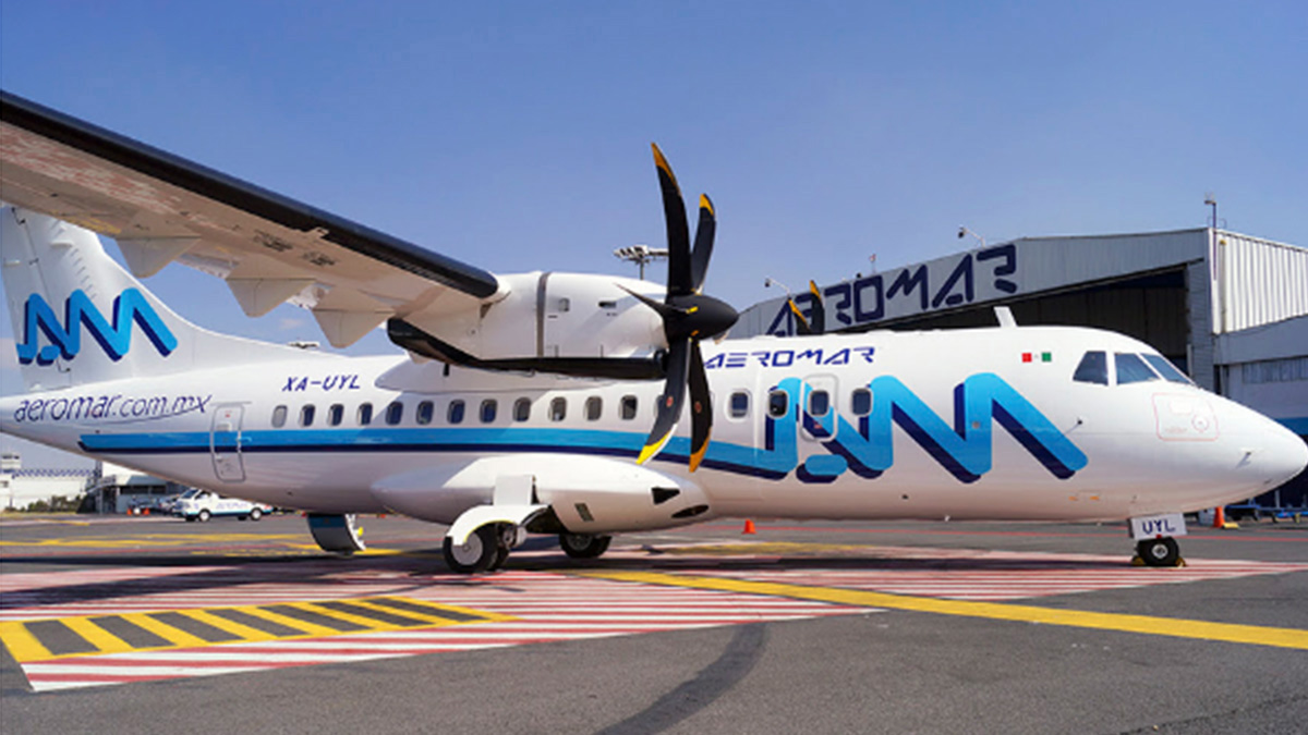 Avión Aeromar hangar