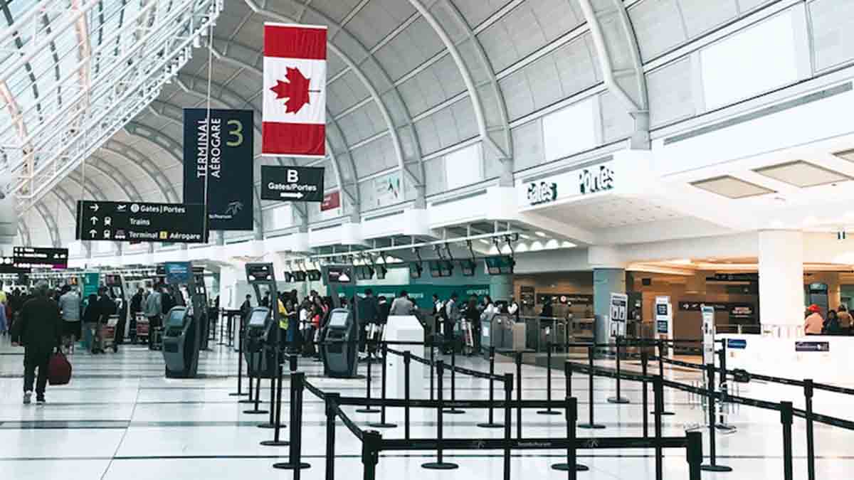 restricciones de viaje en Canadá