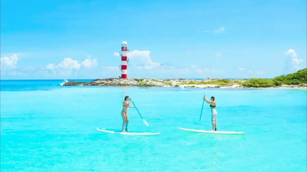 Faro de Punta Cancún