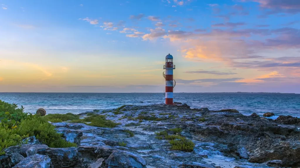 Faro de Punta Cancún