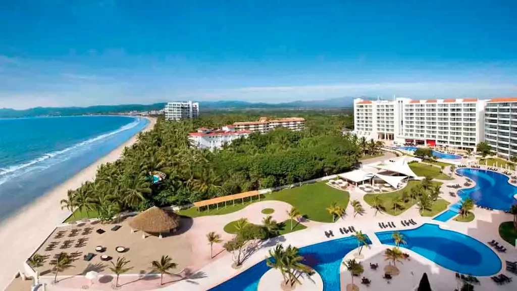 Wyndham Alltra Vallarta