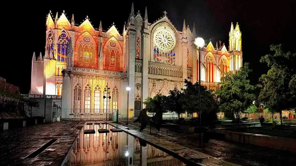 GUANAJUATO EN TIANGUIS TURÍSTICO