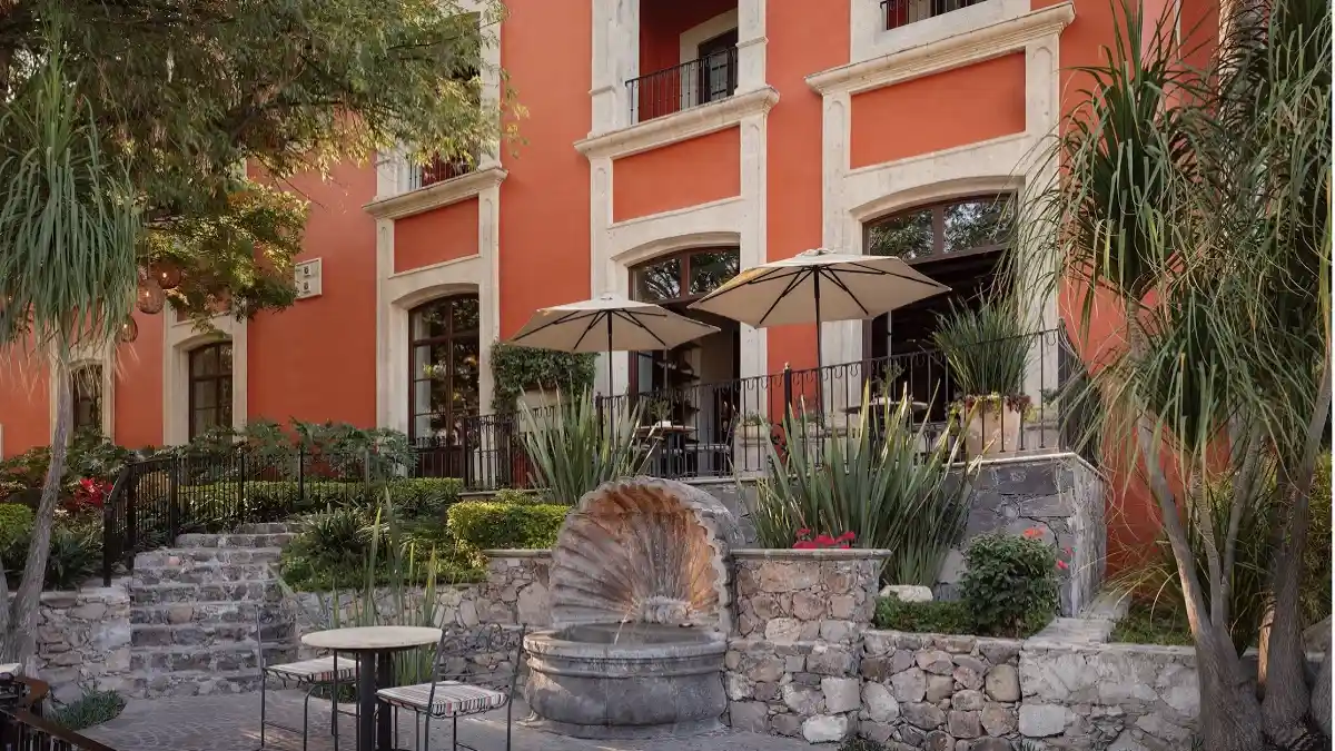 MEJOR HOTEL DE CIUDAD