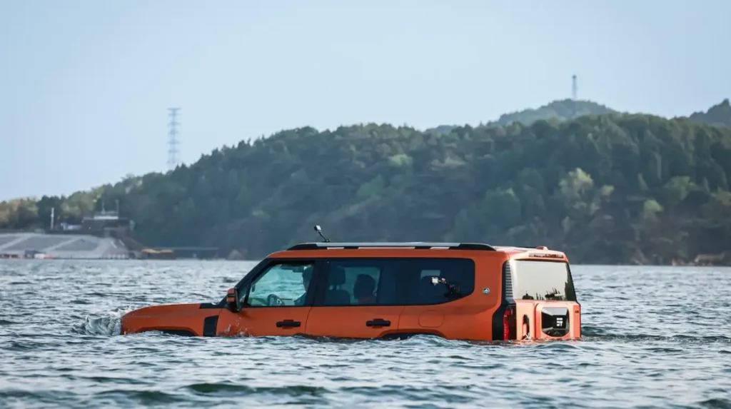 Jetour G700