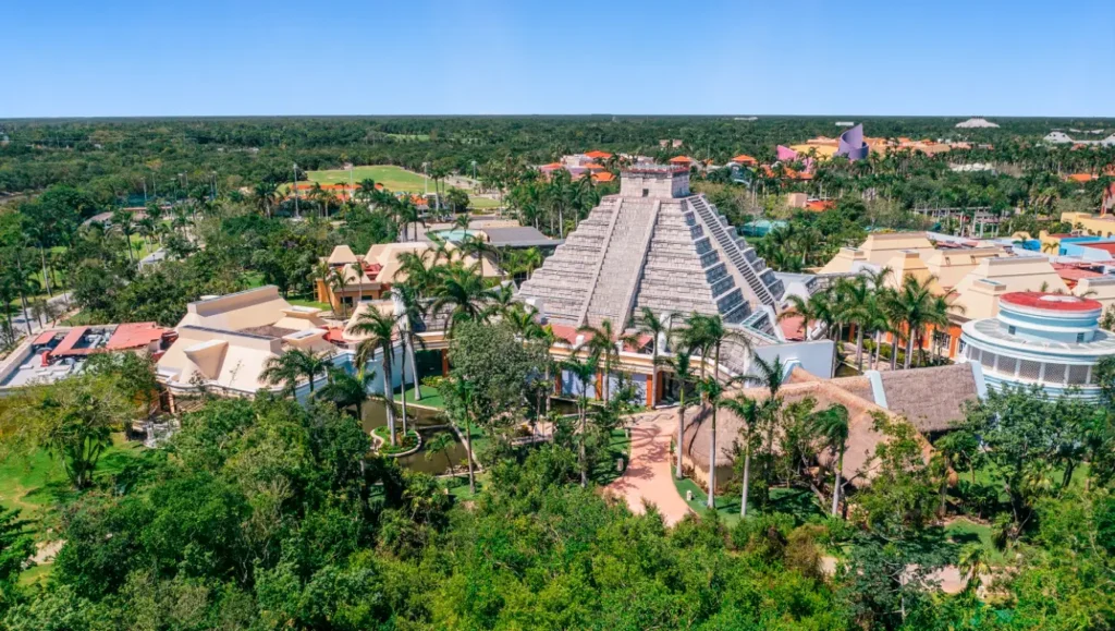 Iberostar Beachfront Resor